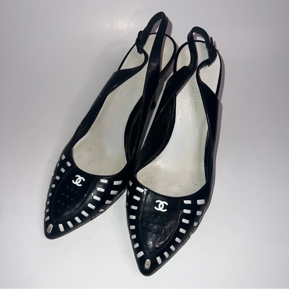 Chanel Pointed Toe Slingback Heels *Flawed - Picture 2 of 10